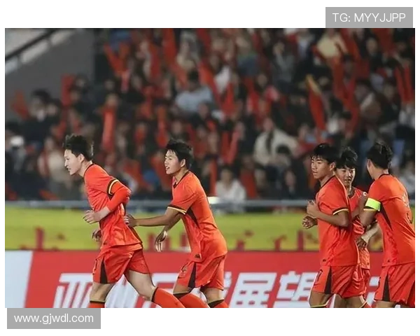 国少门将秦子牛谈零失球背后的团队努力与比赛压力对比